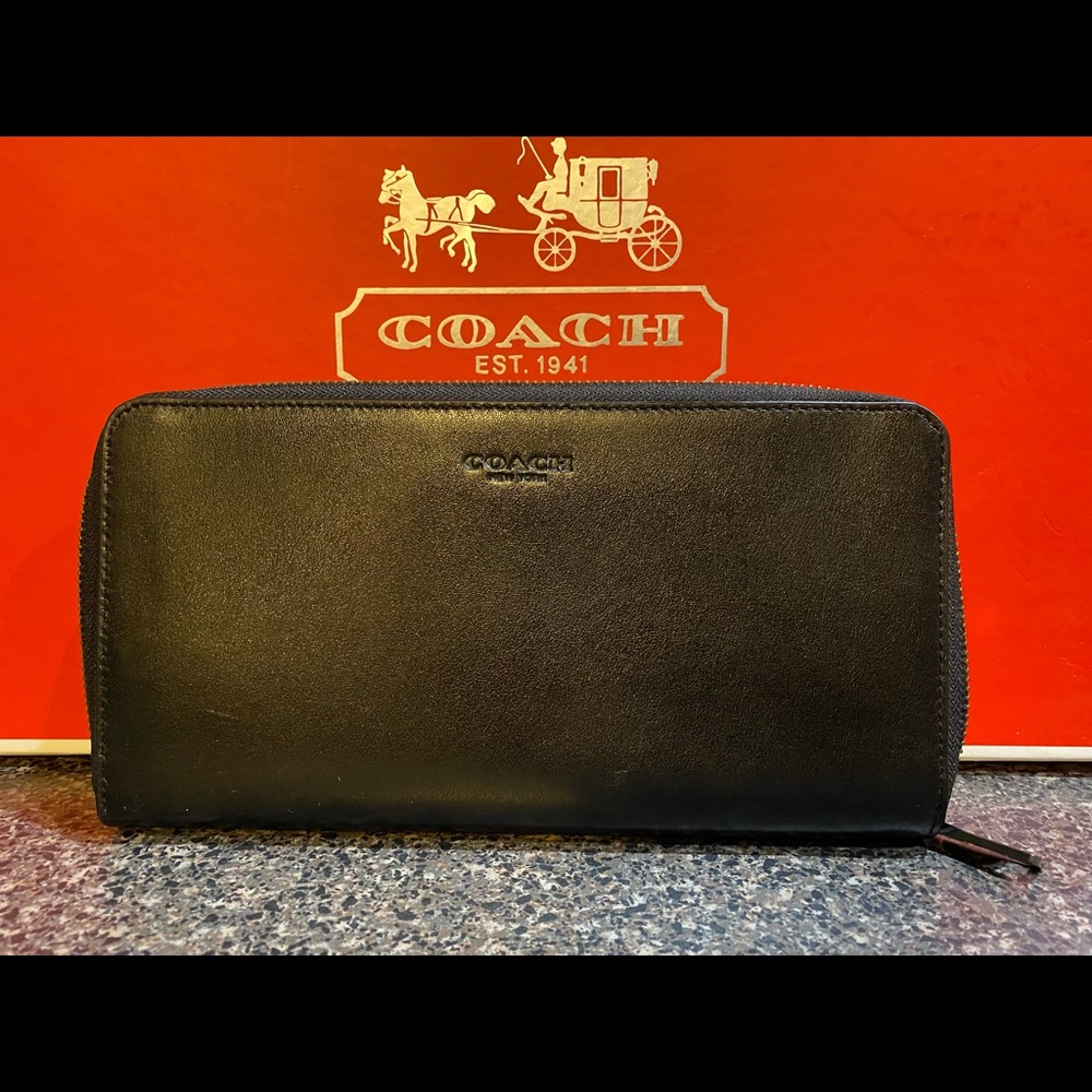 Coach, Black leather, men’s travel zip wallet - Picture 3 of 5